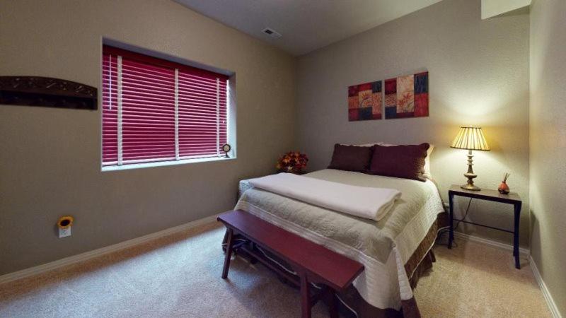 120 Winding Meadow By Vacation Rentals For You Monument Exterior photo