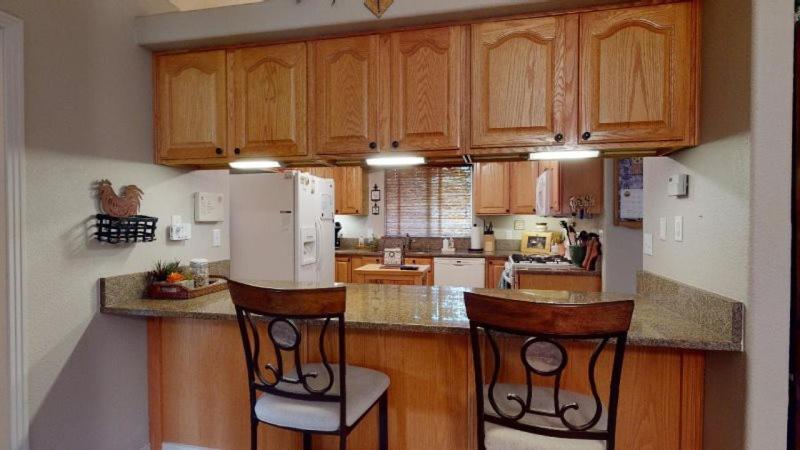 120 Winding Meadow By Vacation Rentals For You Monument Exterior photo